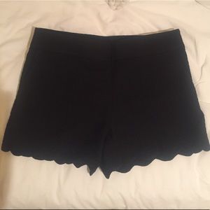 LOFT black scalloped shorts size 6